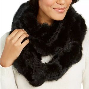 NWT MARCUS ADLER RABBIT FUR STRETCH SCARF